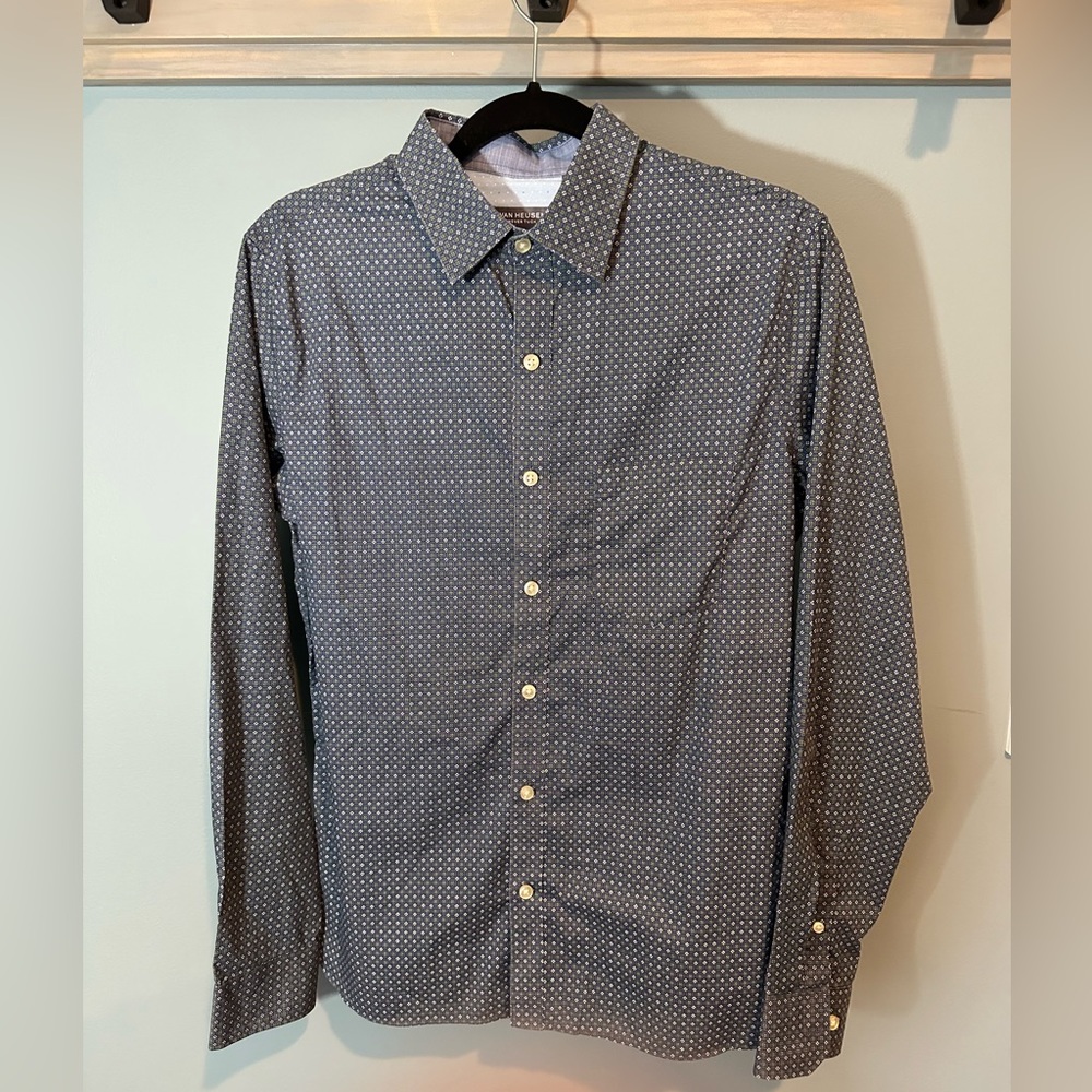 VanHeusen Never Tuck Slim Fit Button Up Dress Shirt in Blue/Green Flower Print